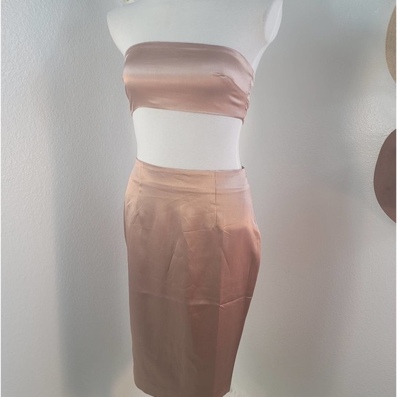 MESHKI ROSE GOLD SATIN COORDINATE NEW WITH TAGS SKIRT & 2 TOPS WOMEN'S S… - Picture 11 of 13